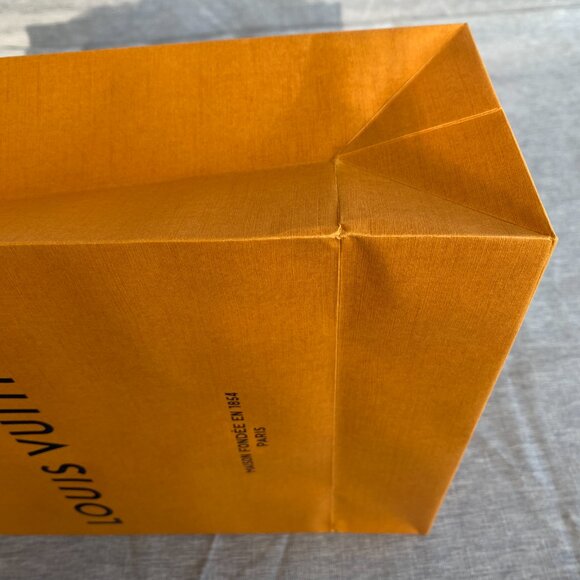 Louis Vuitton Shopping Bag - Picture 4 of 7